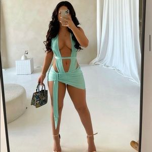 Diva boutique mint turquoise swimsuit outfit